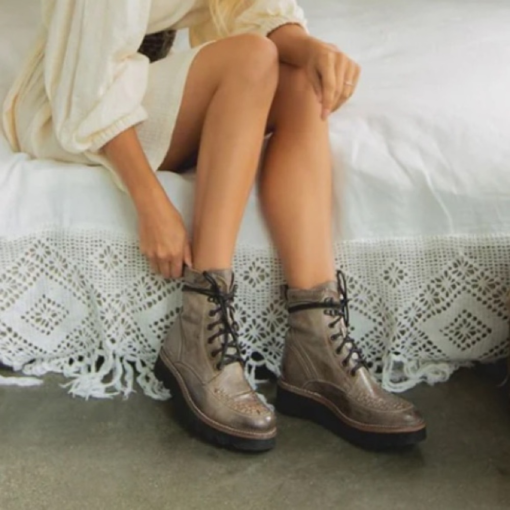BED STU Boots ELISHA ICICLE Silver Gray Leather Moto Combat Size 8 - Picture 2 of 9
